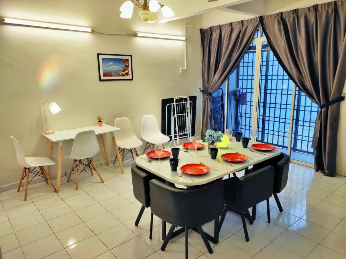 Semi-Detached, Up To 21 Pax, 4 Bedrooms, 3 Bathrooms, 4 Car Parks By Star Home Bayan Lepas Exterior foto