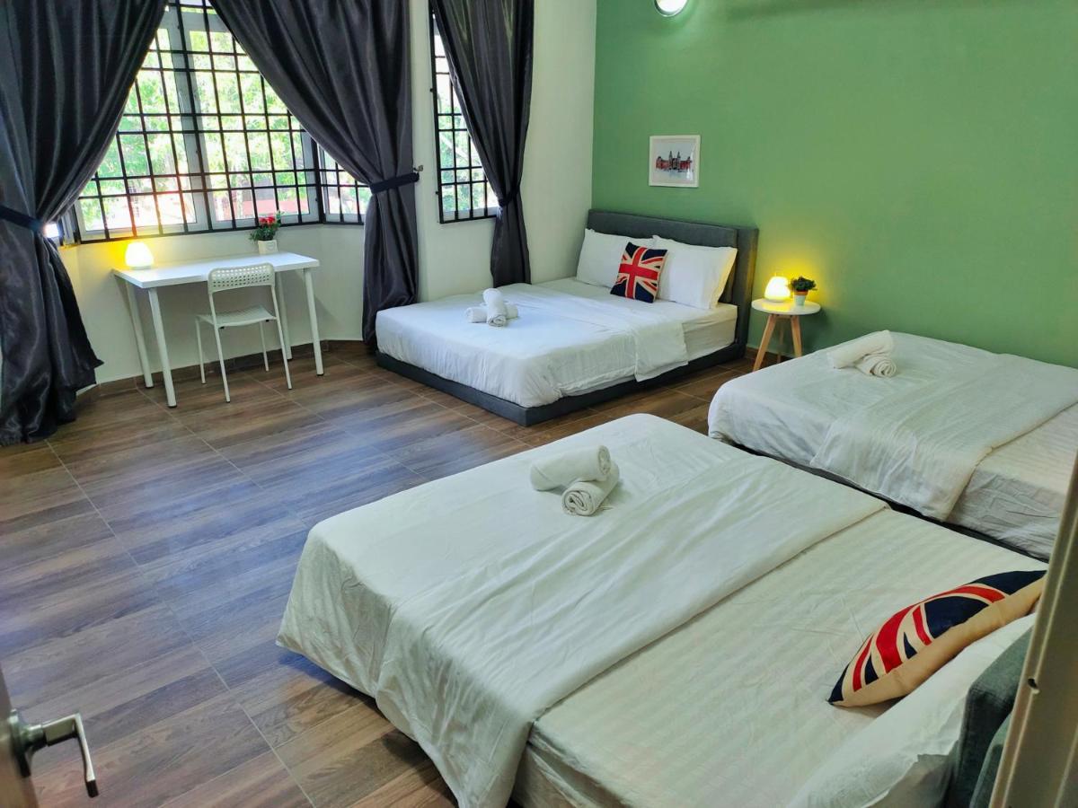 Semi-Detached, Up To 21 Pax, 4 Bedrooms, 3 Bathrooms, 4 Car Parks By Star Home Bayan Lepas Exterior foto