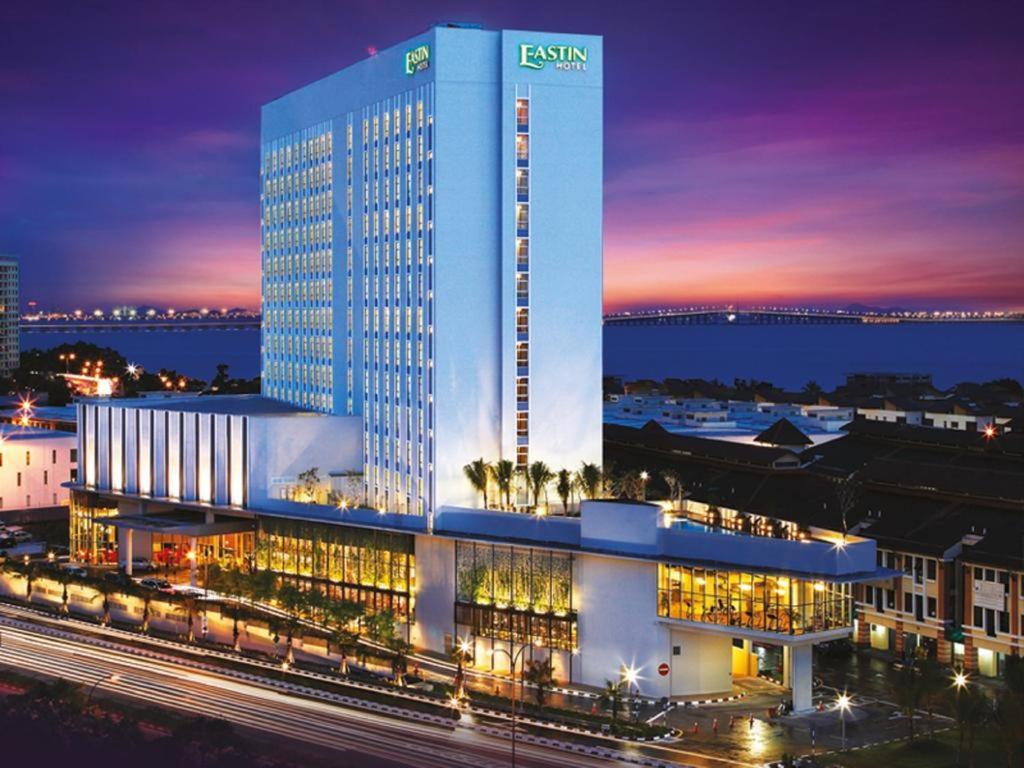 Semi-Detached, Up To 21 Pax, 4 Bedrooms, 3 Bathrooms, 4 Car Parks By Star Home Bayan Lepas Exterior foto